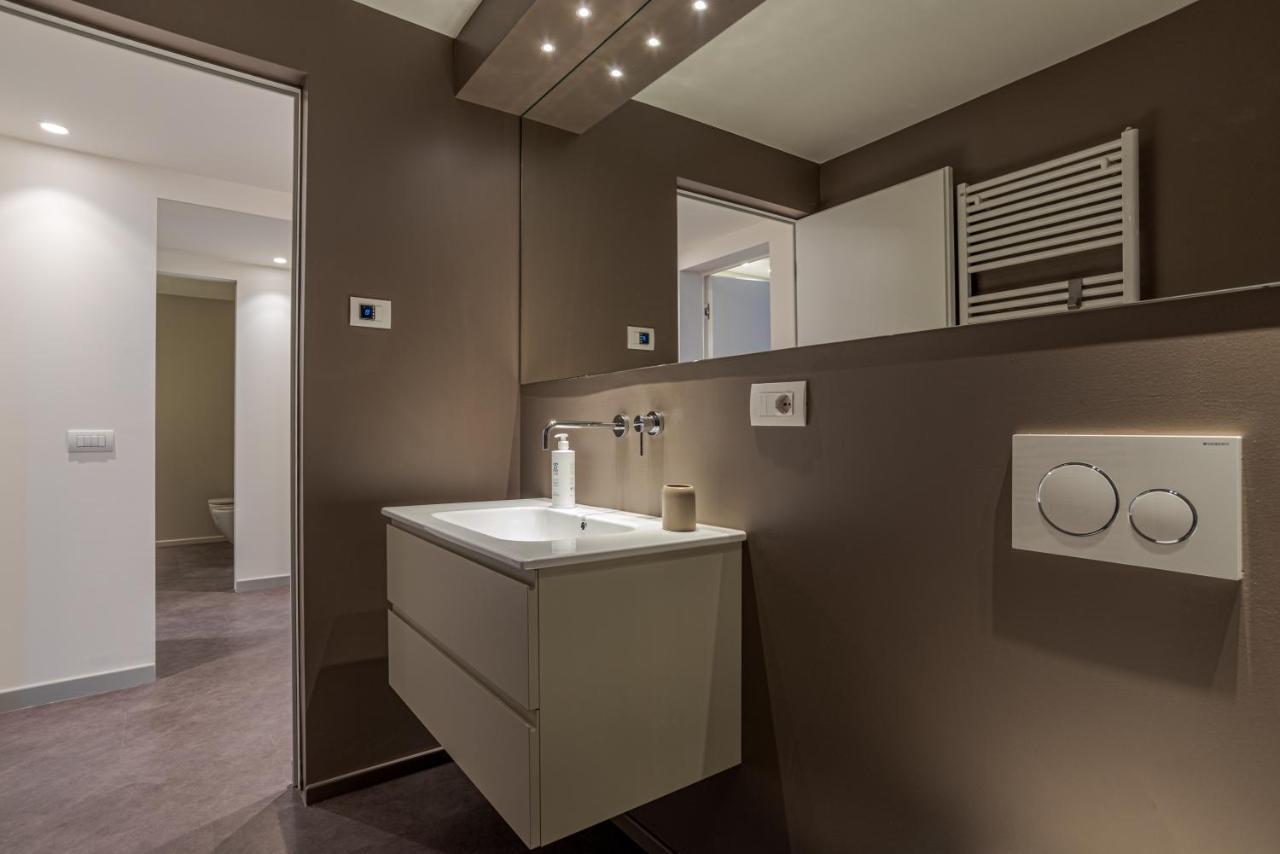 Suite Del Duomo - By Myhomeincomo Buitenkant foto